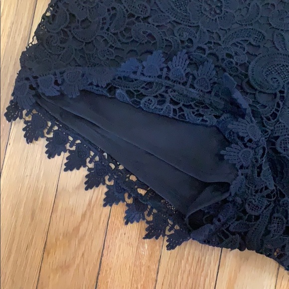 High waisted black lace shorts - Picture 3 of 8